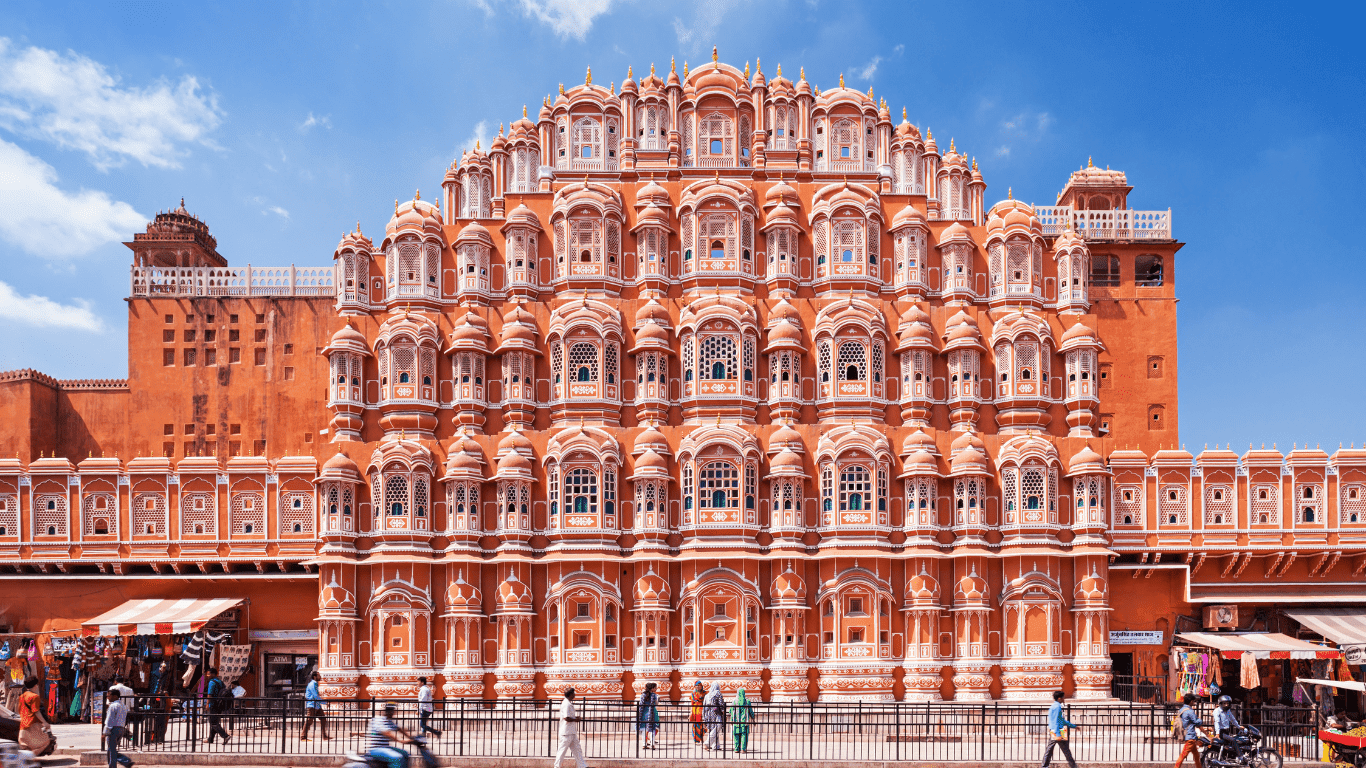 Jaipur me Ghumne ki Shandar Jagah Hawa Mahal