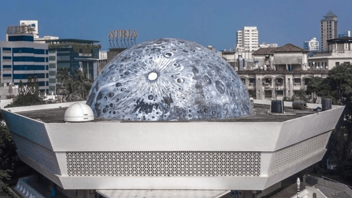 Mumbai me Ghumne ki Shandar Jagah Nehru planetarium
