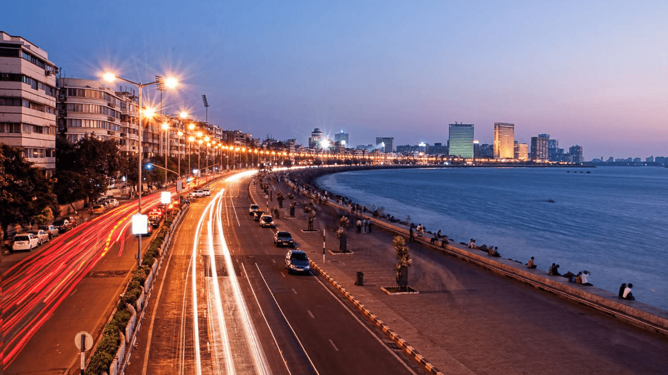 Mumbai me Ghumne ki Shandar Jagah Marine Drive