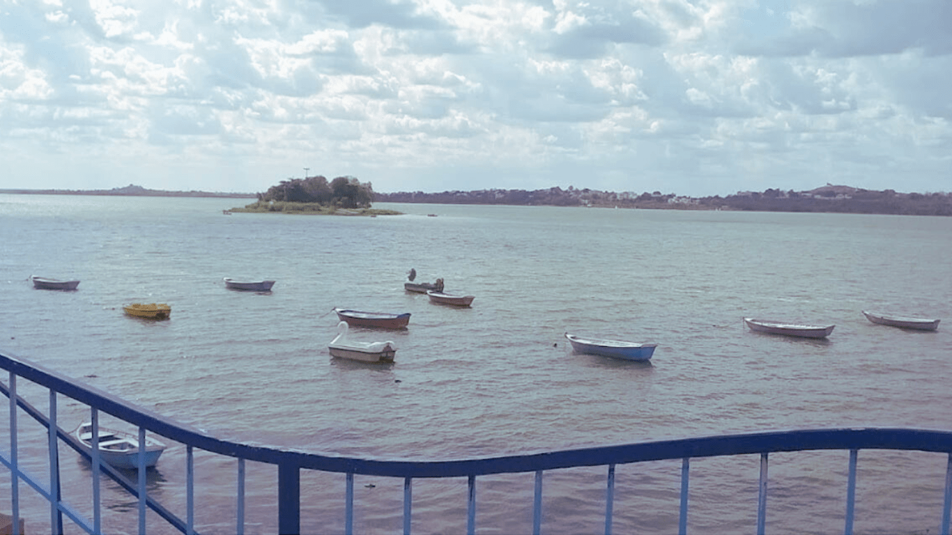 Upper Lake (Big Pond)