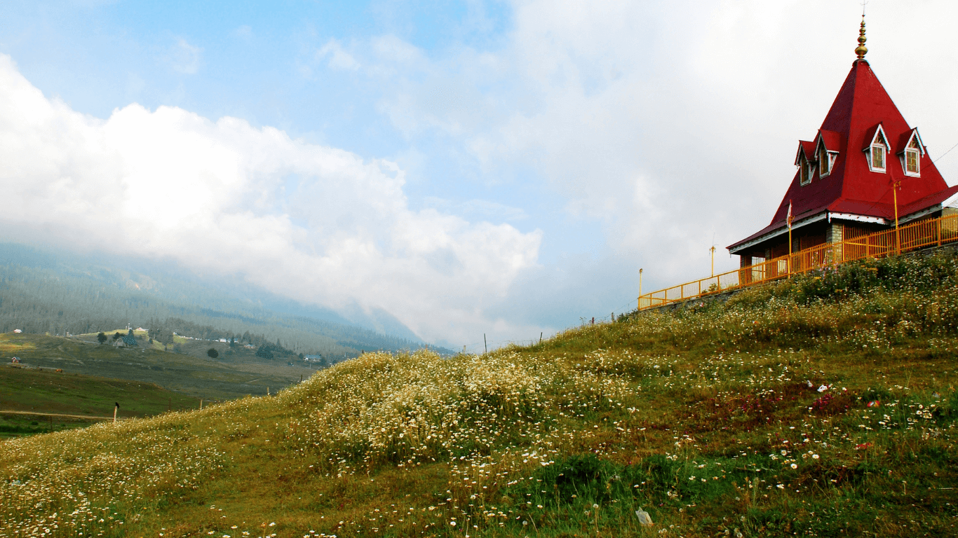 Maharani Temple gulmarg me ghumne ki jagah
