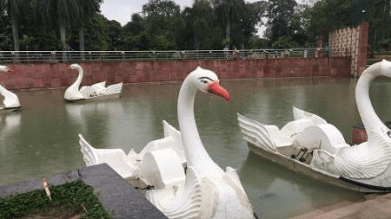 kanpur me Ghumne ki Shandar Jagah Moti Jheel 