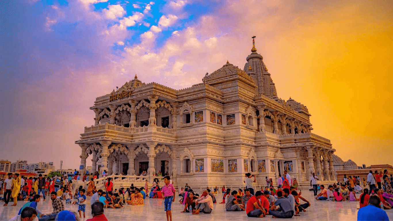 kanpur me Ghumne ki Shandar Jagah ISKCON Temple 