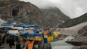 Amarnath kashmir me ghumne ki jagah